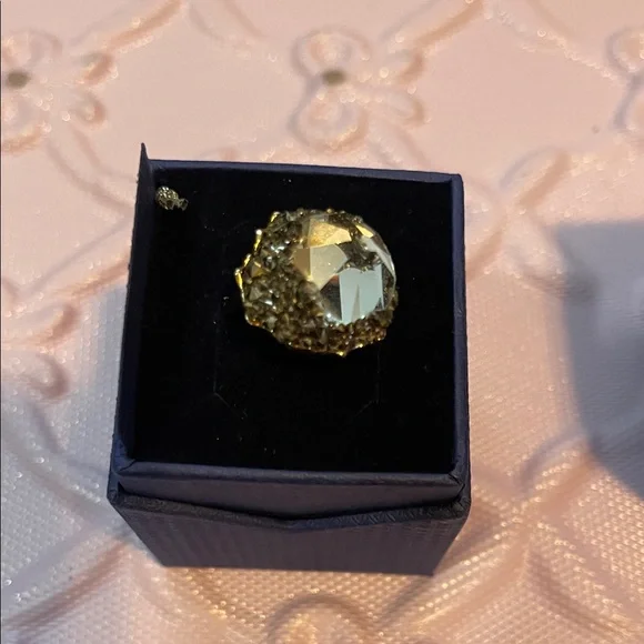 Swarovski Poison Gold Ring - Picture 2 of 4